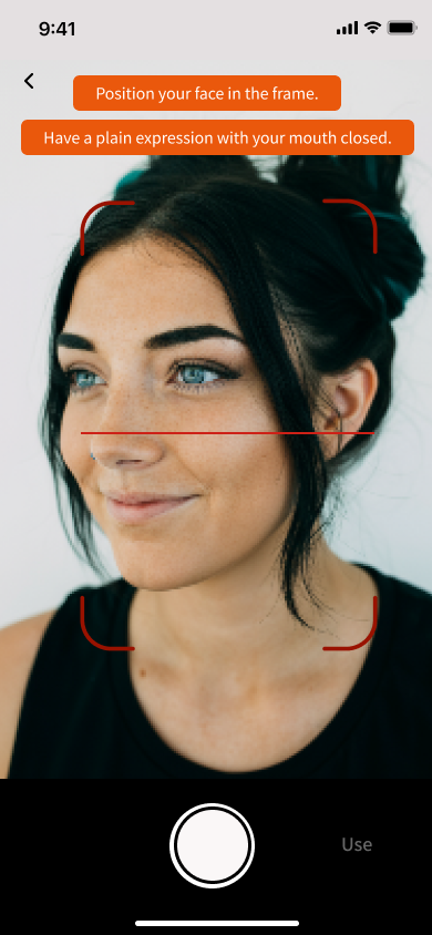 Face capture showing corrective position and expression guidance.